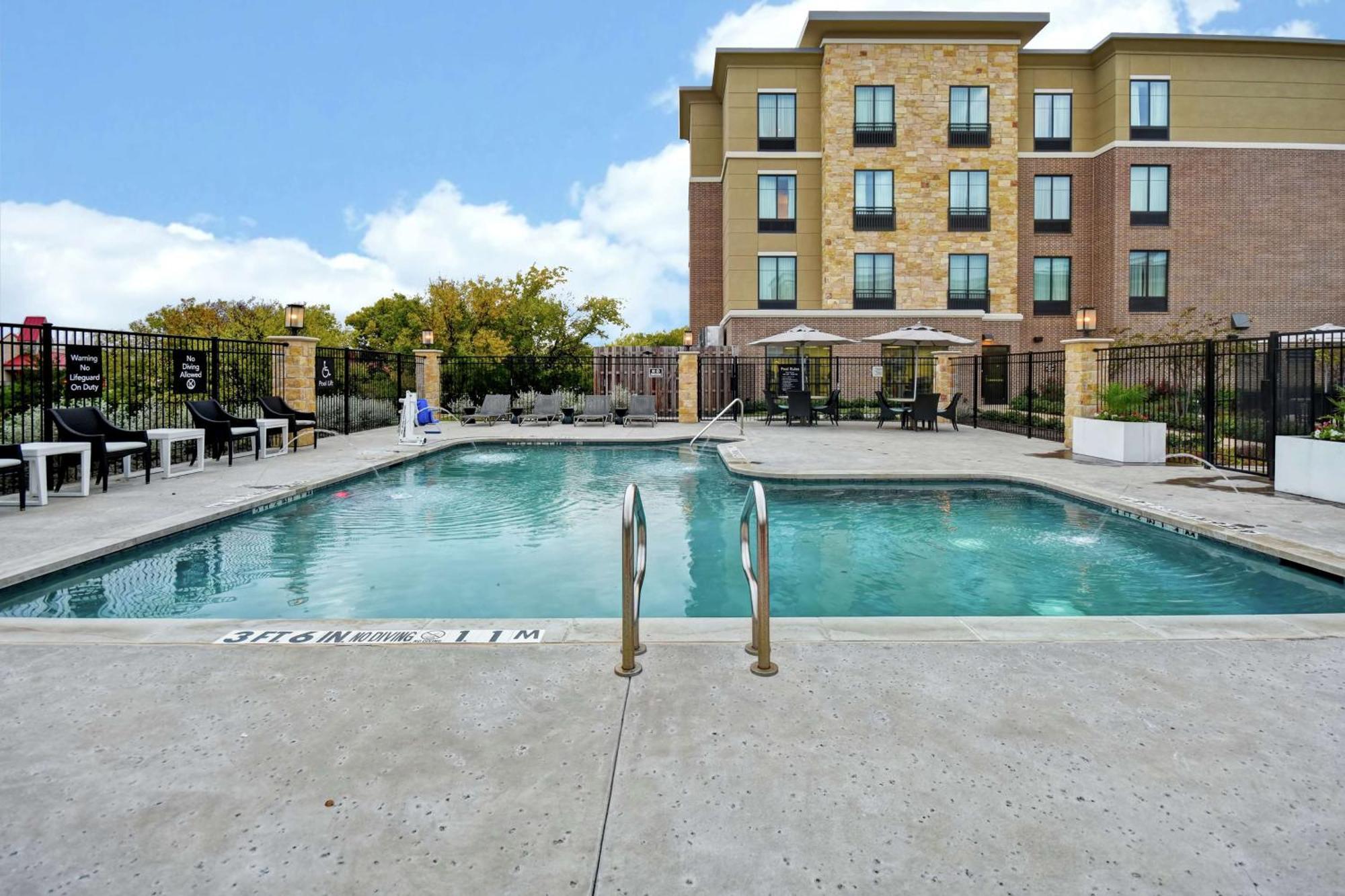 Homewood Suites By Hilton Dallas Arlington South Exterior photo